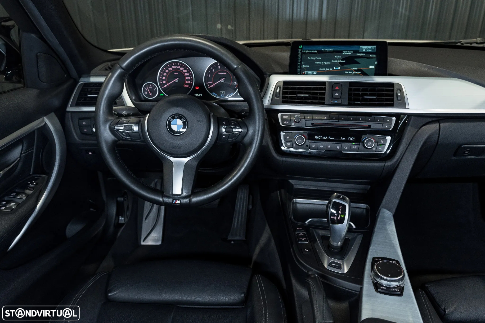BMW 330 e iPerformance Pack M - 7