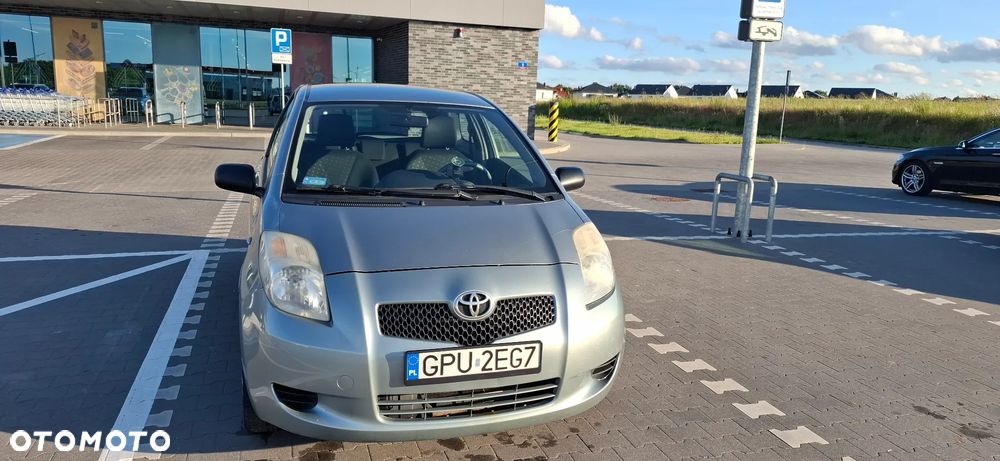 Toyota Yaris - 8
