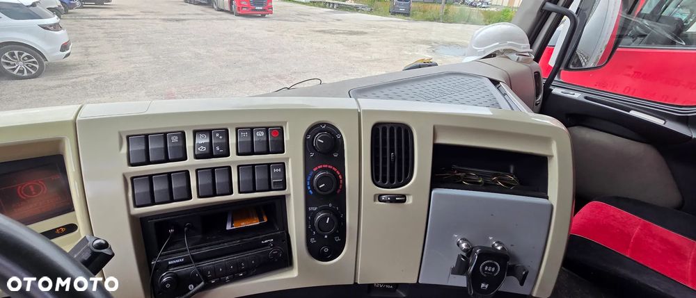 Renault Premium 460dxi - 10