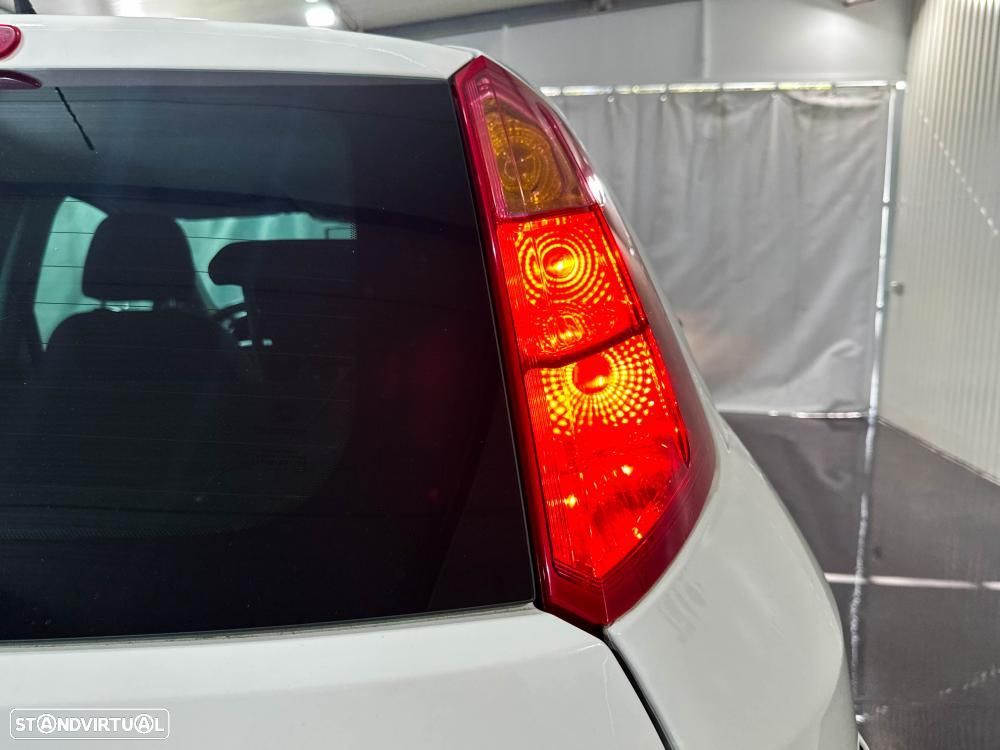 Fiat Punto 1.2 Lounge Start&Stop - 16