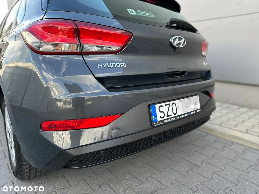 Hyundai i30 1.5 DPI Classic + - 29