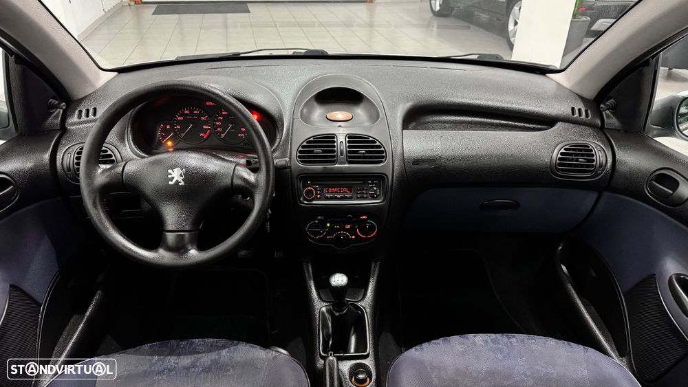 Peugeot 206 1.1 XR - 5