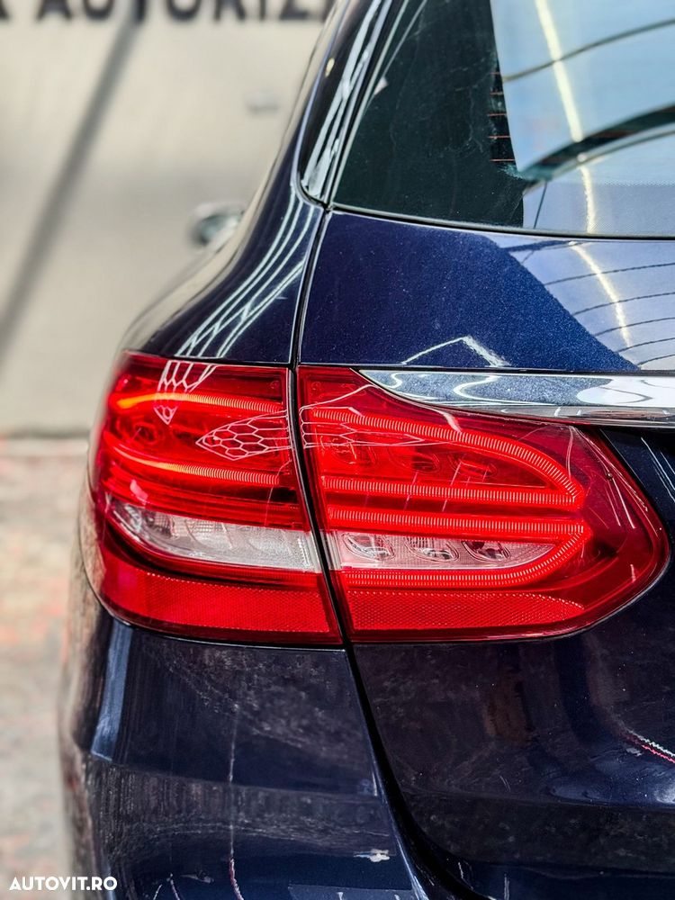 Mercedes-Benz C - 16