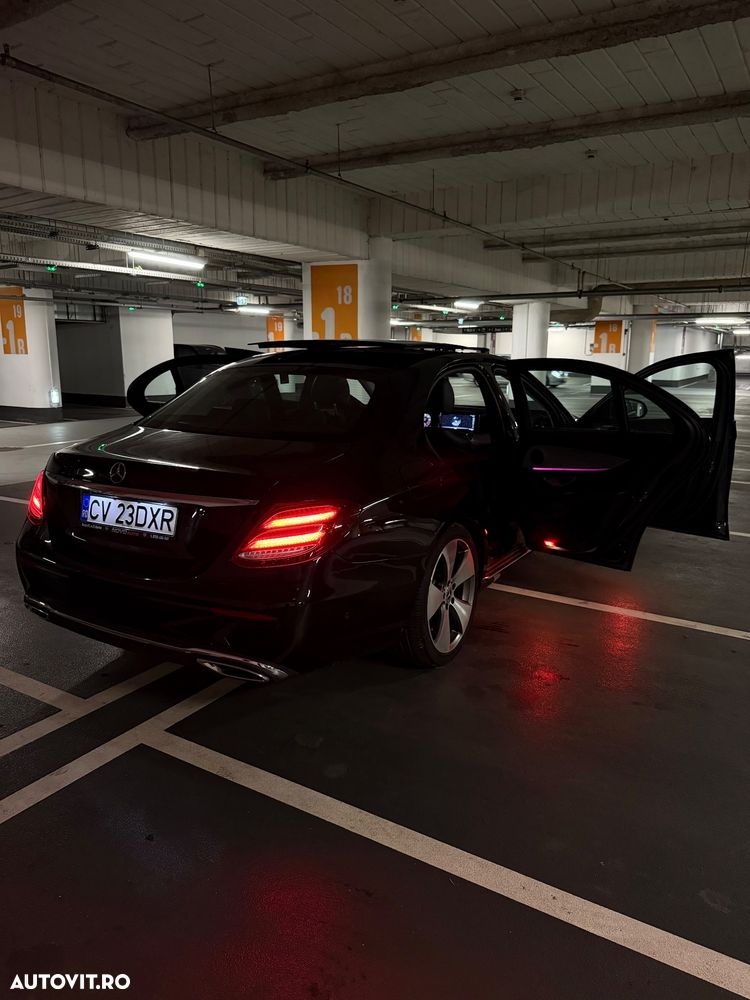 Mercedes-Benz E - 4