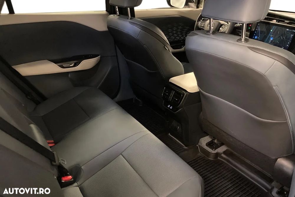 Lexus RZ 300e FWD Business - 15