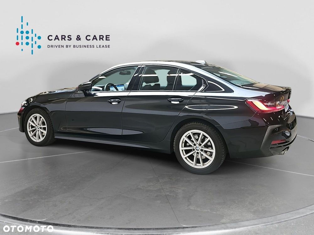 BMW Seria 3 318d - 31