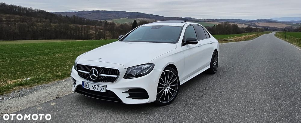 Mercedes-Benz Klasa E 220 d 4Matic 9G-TRONIC AMG Line - 2