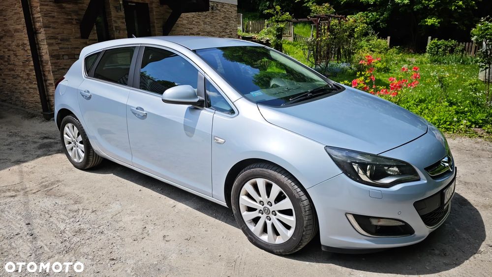 Opel Astra 1.6 CDTI Cosmo - 14