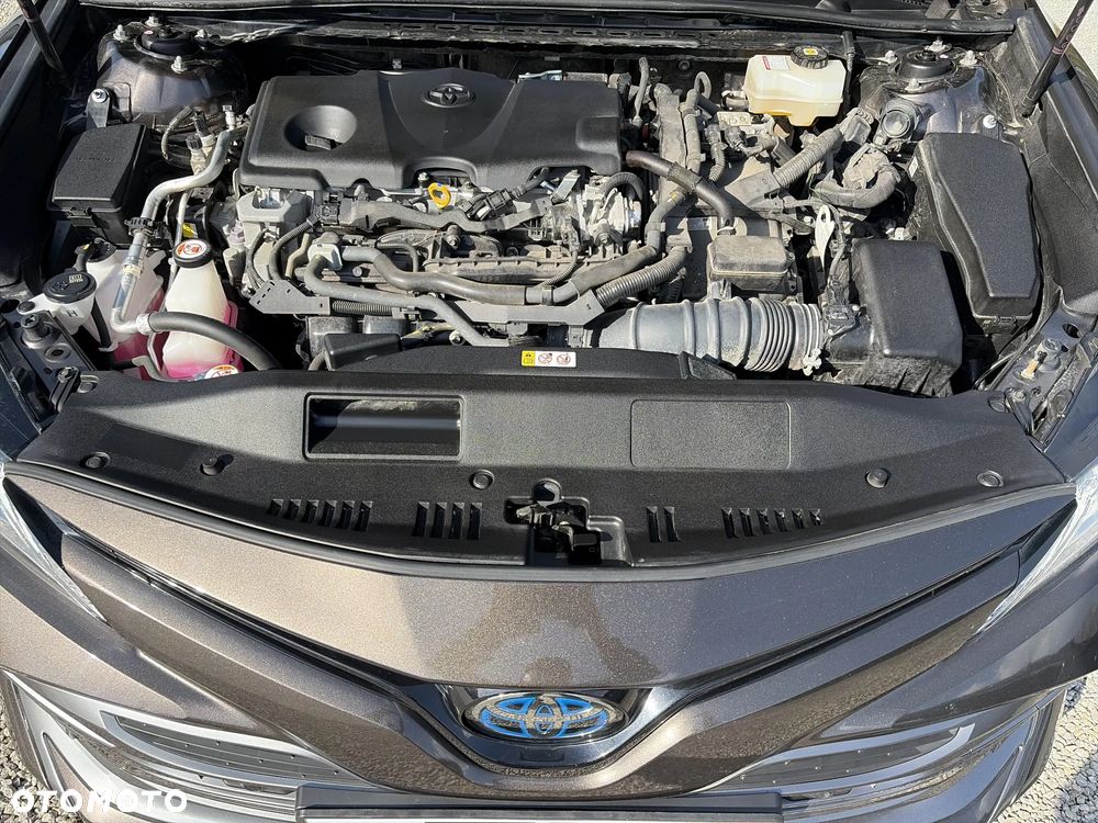 Toyota Camry 2.5 Hybrid Executive CVT - 31