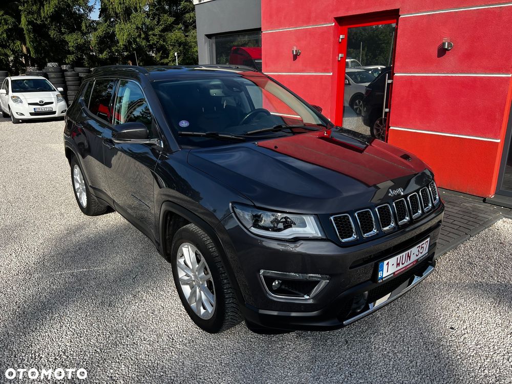 Jeep Compass - 1