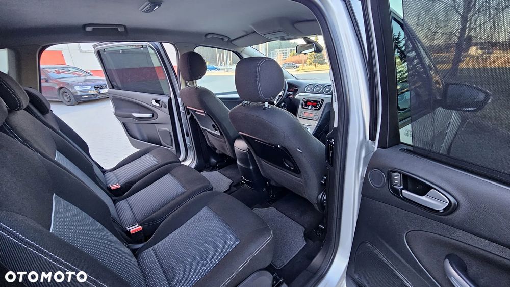 Ford S-Max 2.0 Viva Titanium - 36