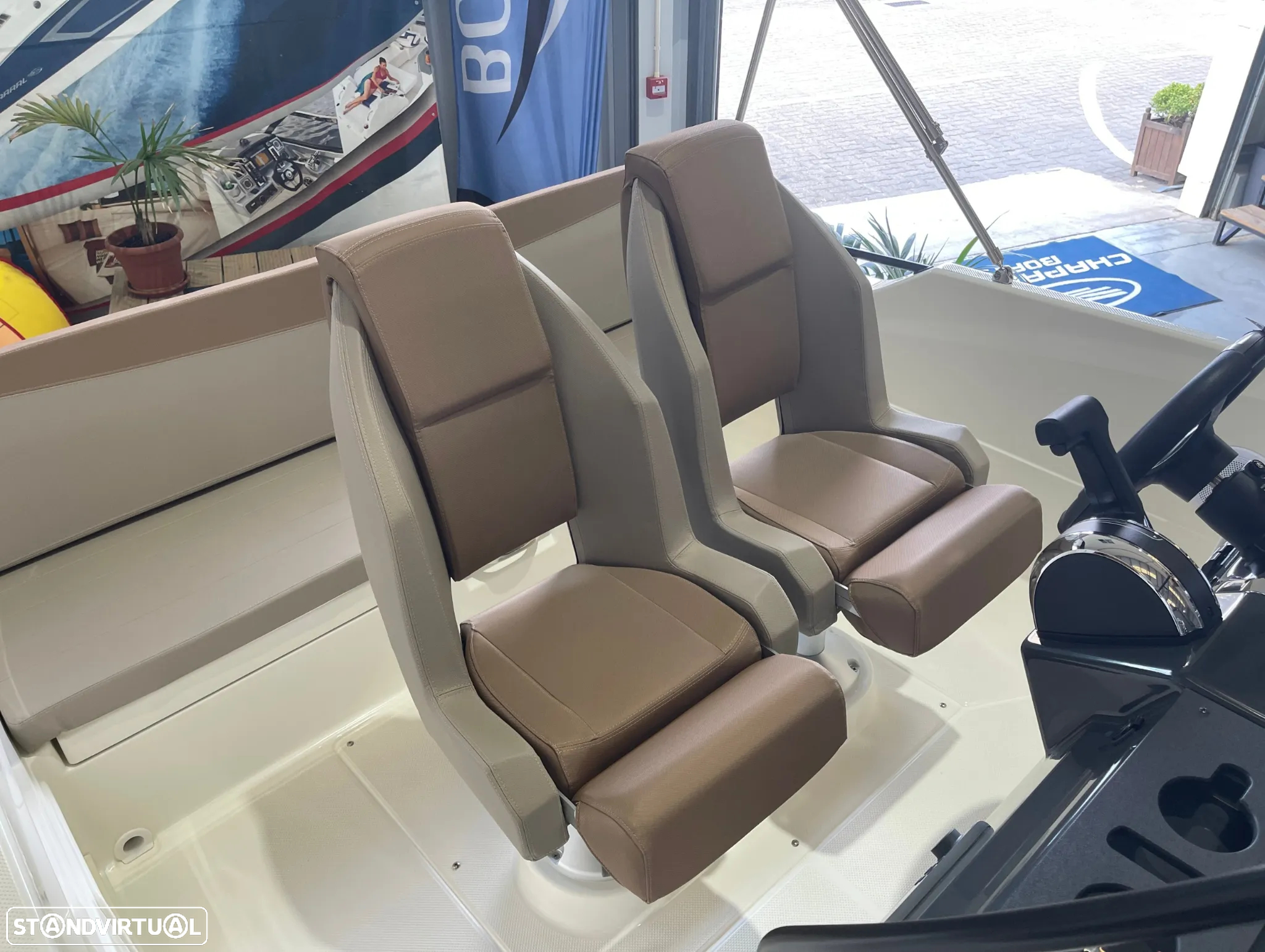 Quicksilver Activ 605 Open - 13