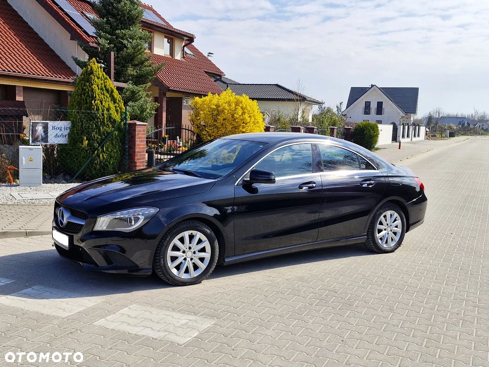 Mercedes-Benz CLA 180 Urban - 9