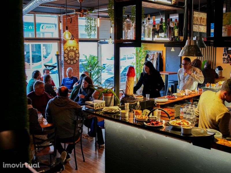 Trespasse CASA de PETISCOS Caldas da Rainha - Grande imagem: 2/12