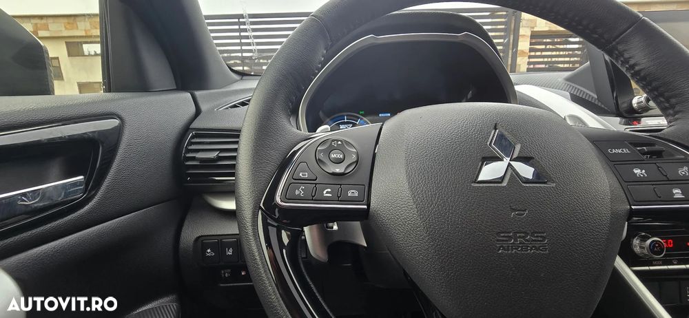 Mitsubishi Eclipse-Cross Plug-In Hybrid 4WD Plus Select - 30