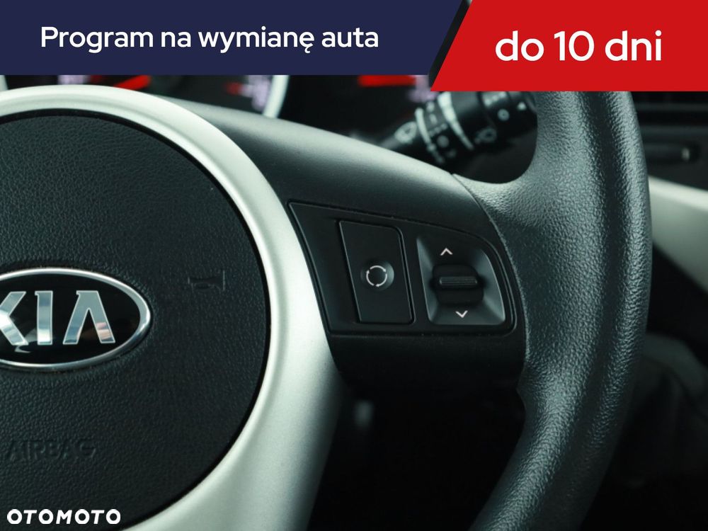 Kia Venga - 18