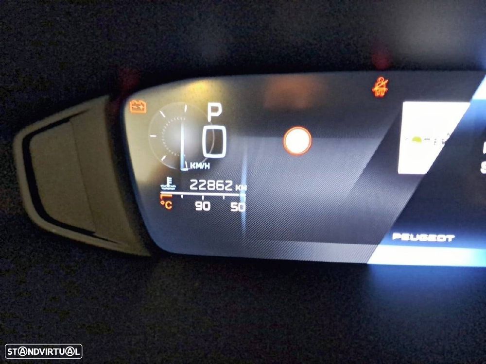 Peugeot 408 1.2 Hybrid Allure e-DCS6 - 12