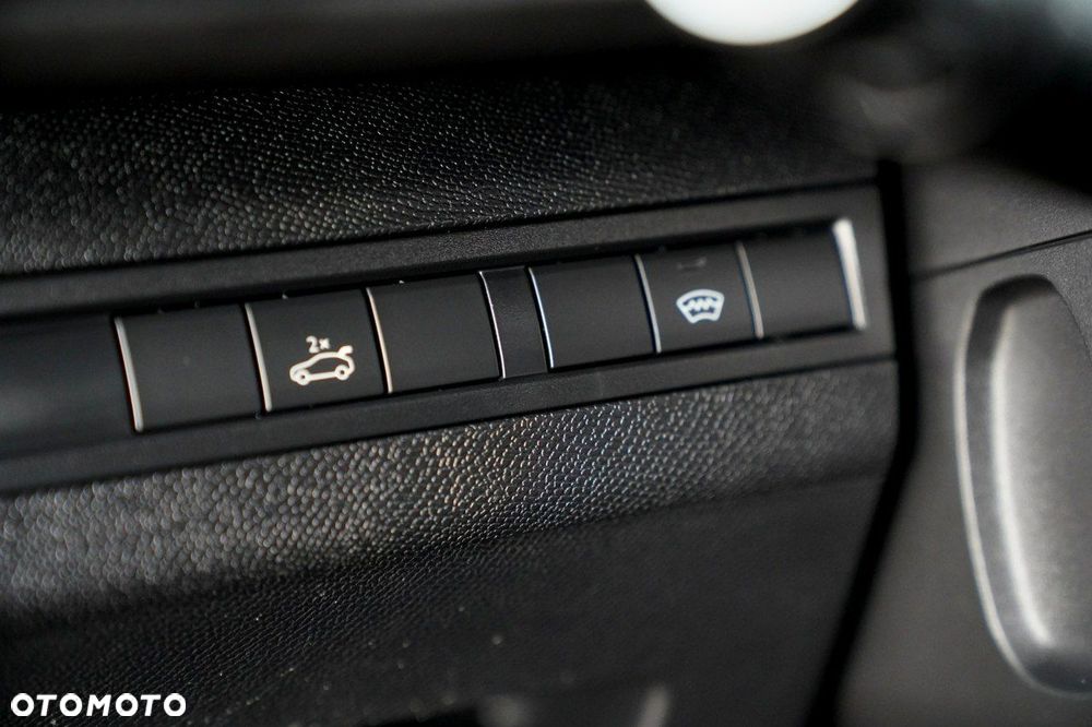 Peugeot 5008 BlueHDi 180 EAT8 GT - 17