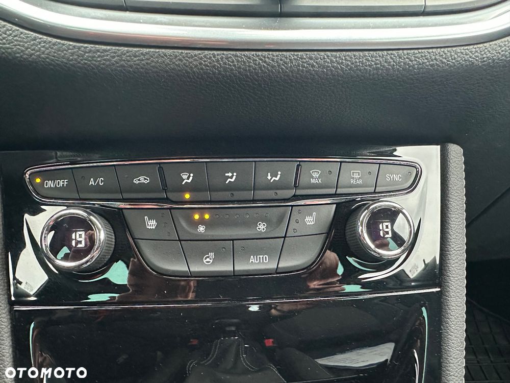 Opel Astra 1.4 Turbo Innovation - 10