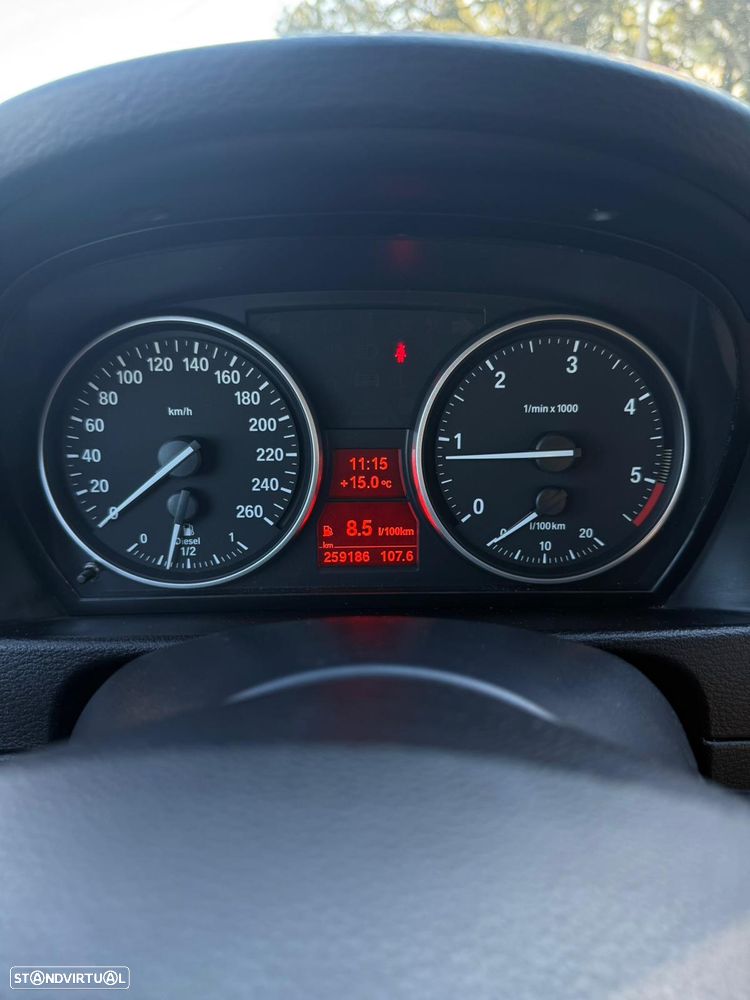 BMW X1 sDrive18d - 15