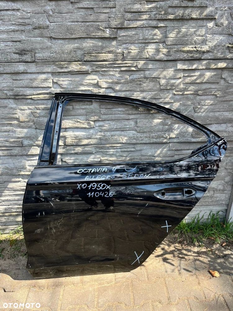 Drzwi Skoda Octavia IV 4 Sedan 2019-2024r. Tył Lewy - 1