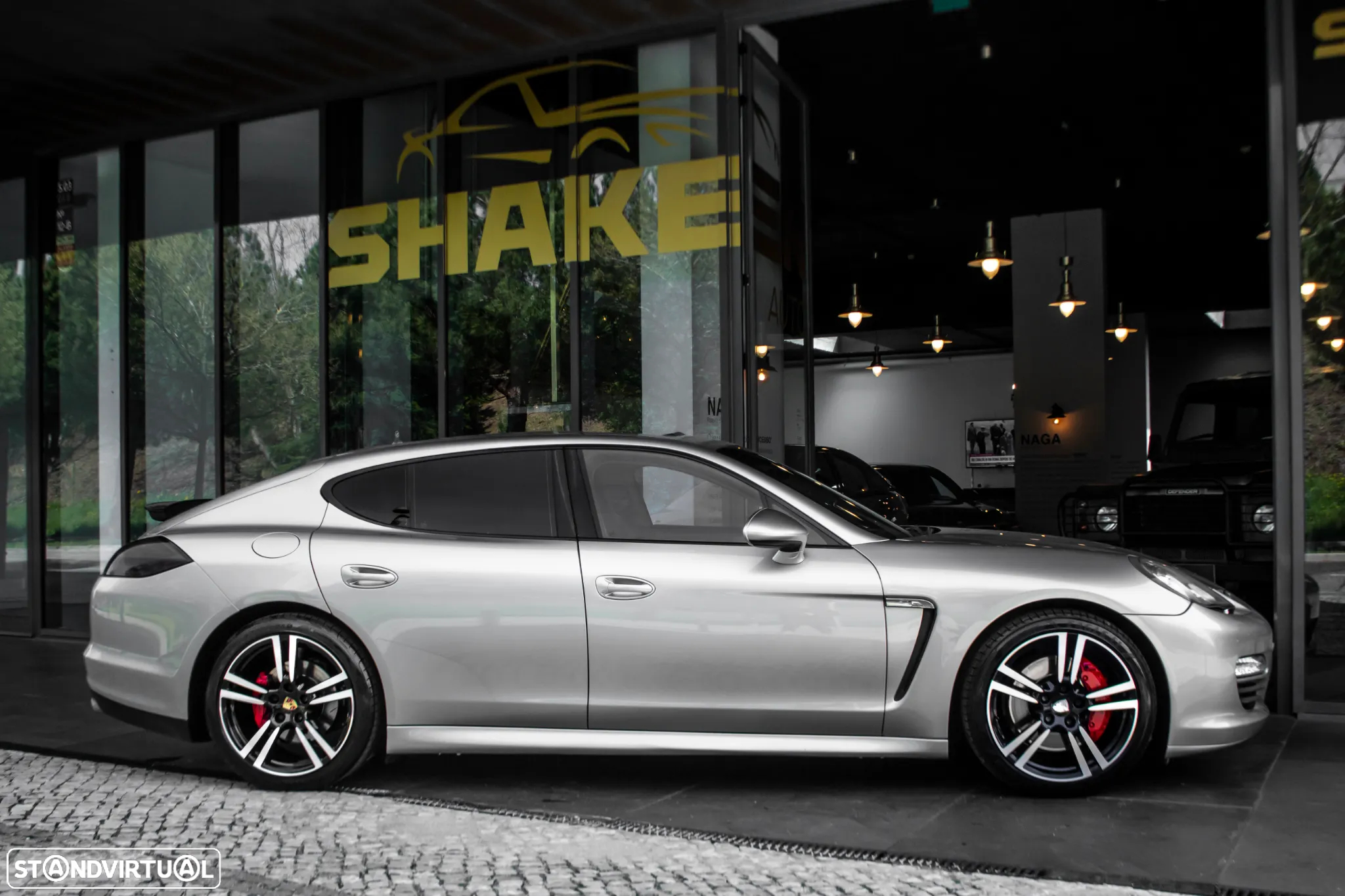 Porsche Panamera Platinum Edition - 5