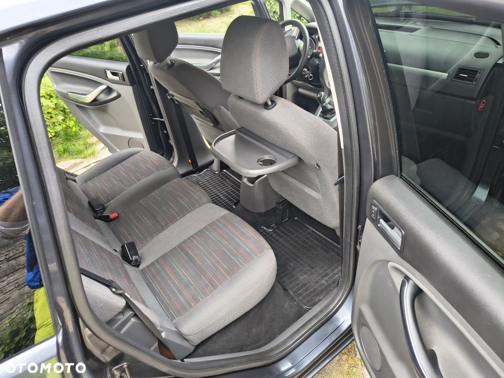 Ford C-MAX - 4