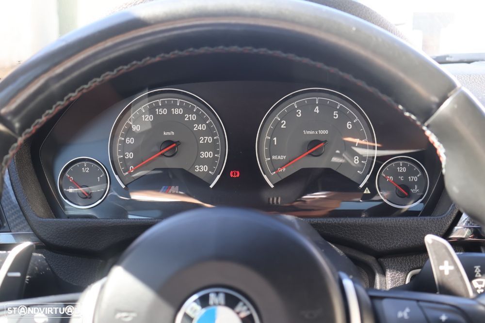 BMW M4 Cabrio DKG - 11