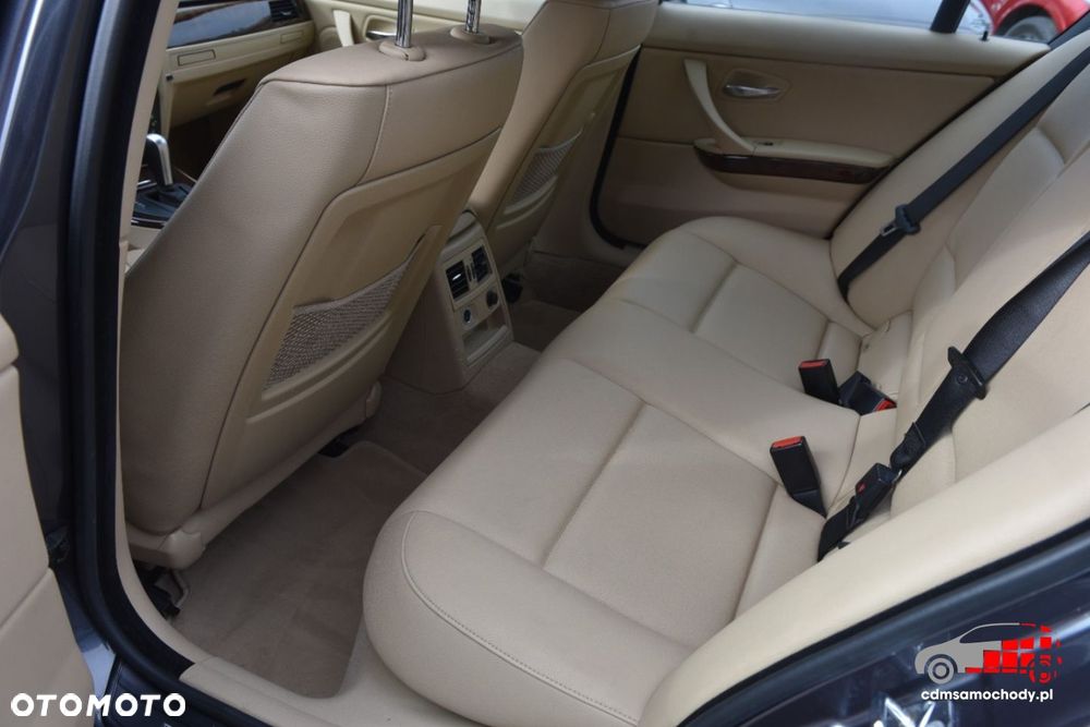 BMW Seria 3 - 18