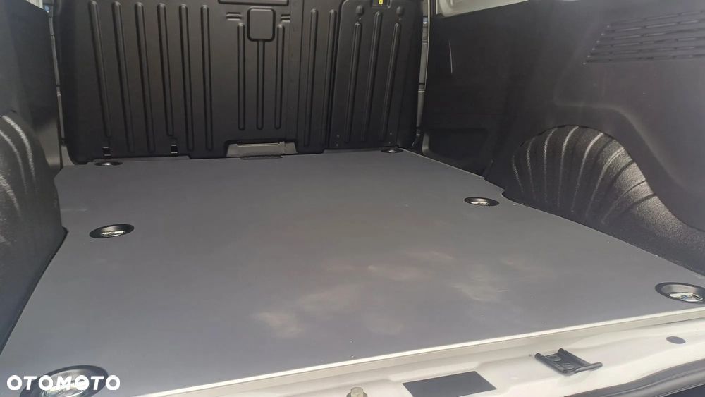 Toyota Proace City - 10