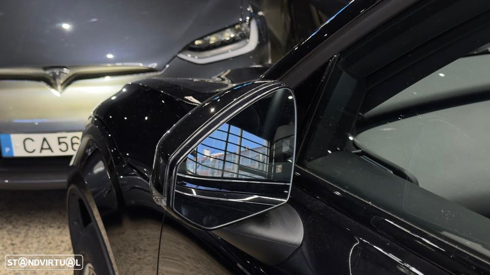 Volvo EX30 Single Motor Extended Range RWD Core - 13