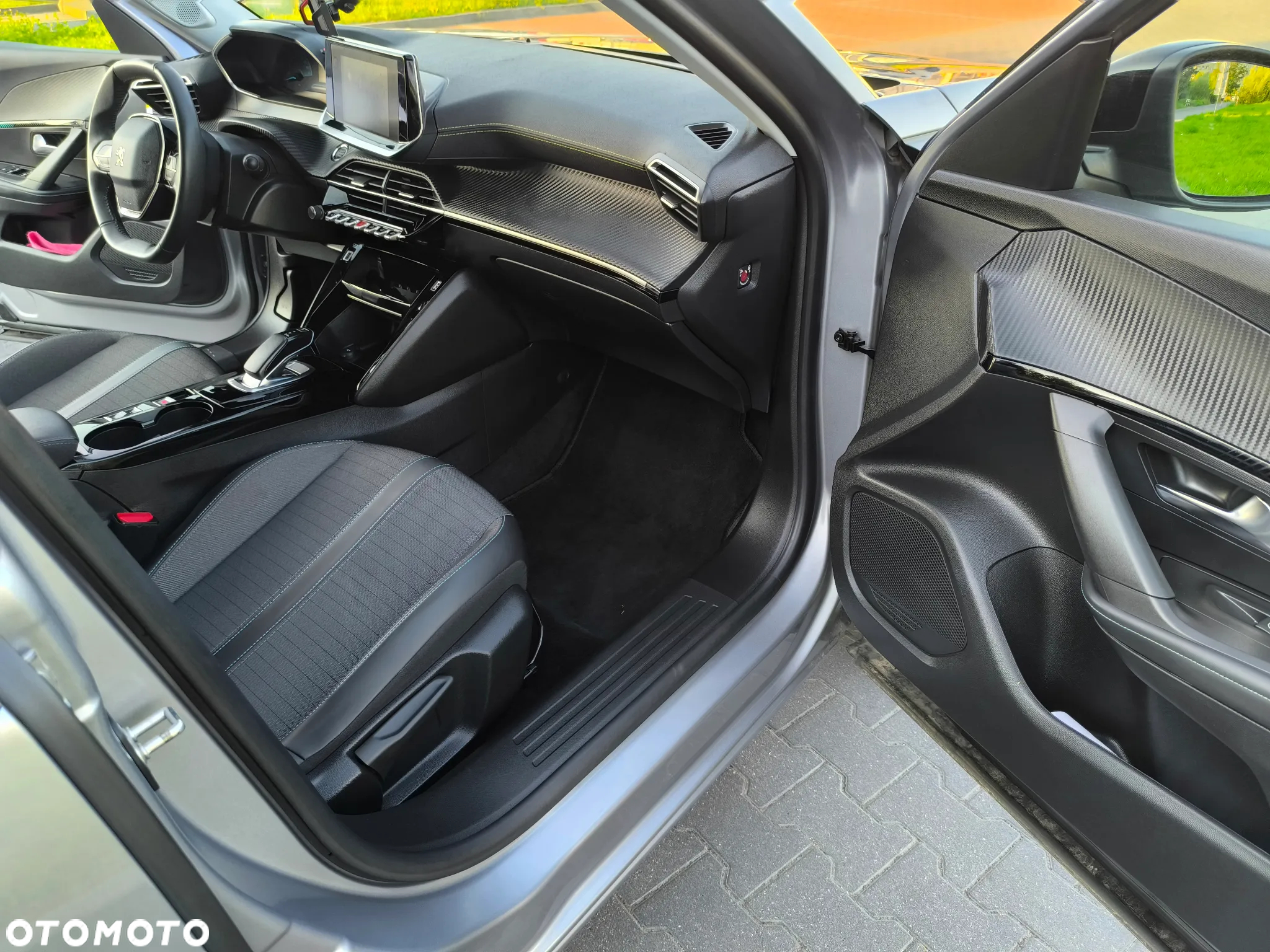 Peugeot 2008 e-2008 Allure Pack - 21