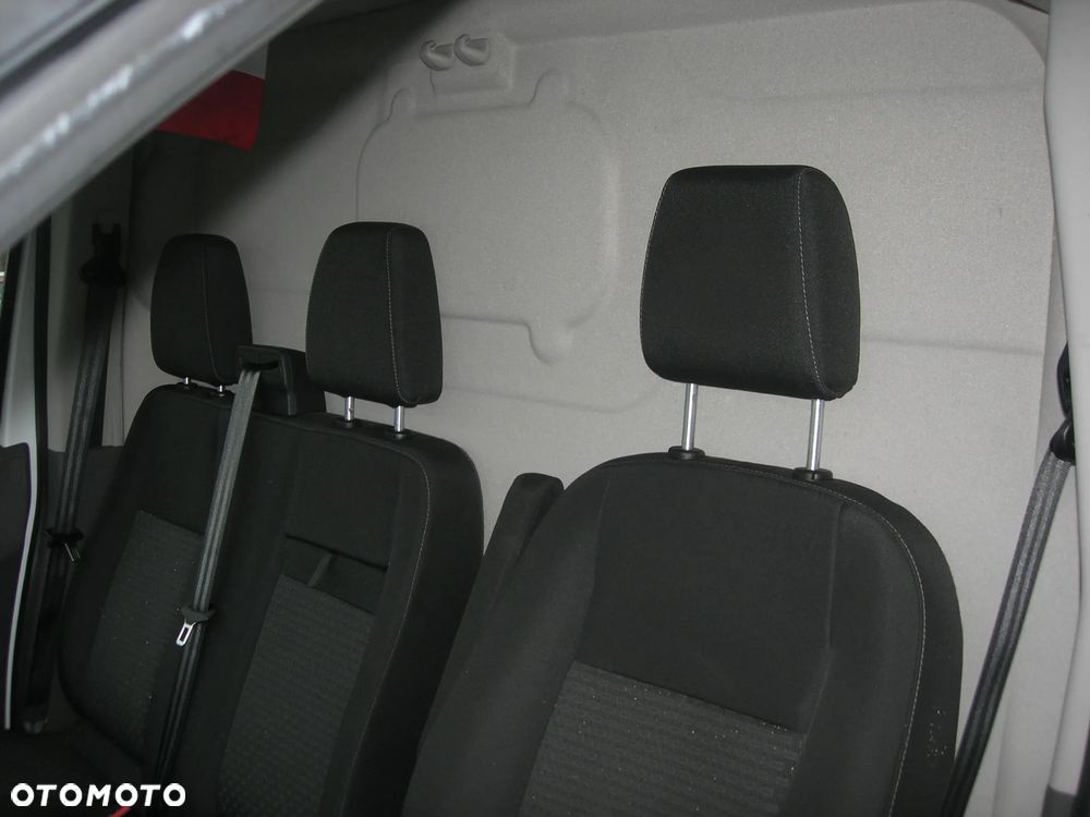 Ford Transit E350 L3H2 - 17