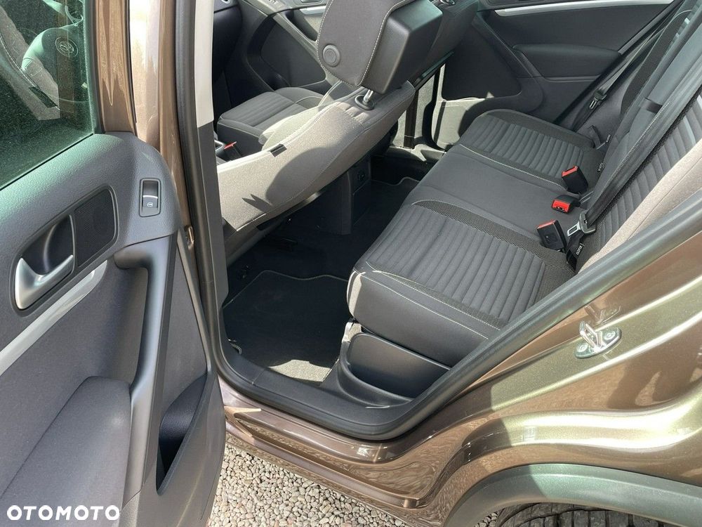 Volkswagen Tiguan 1.4 TSI R-Style - 23