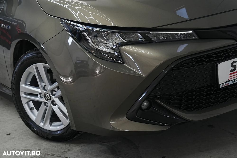 Toyota Corolla 1.8 HSD Dynamic - 39