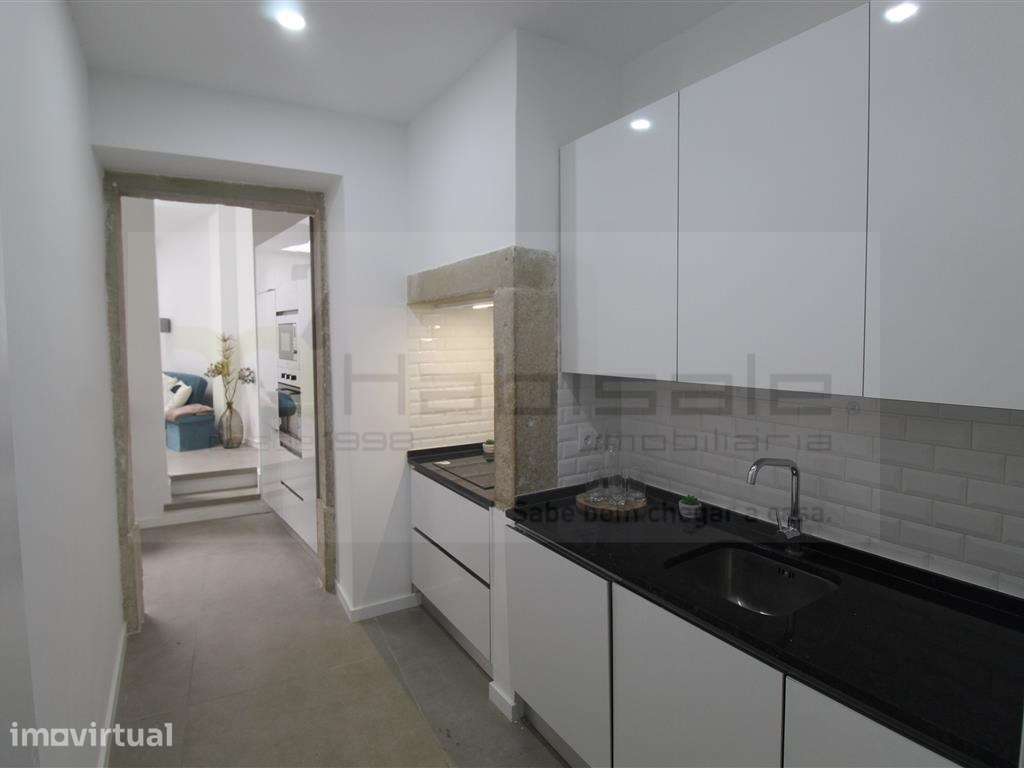 Apartamento T3 em fase de remodelação total na Penha de França - Grande imagem: 4/21