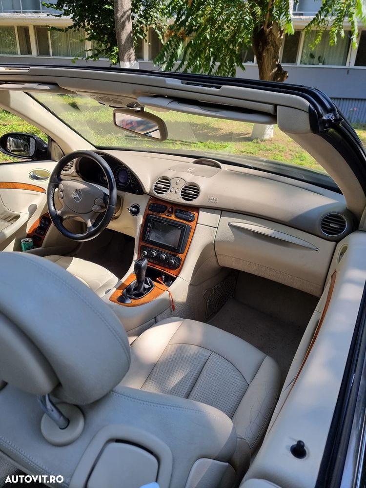Mercedes-Benz CLK - 16