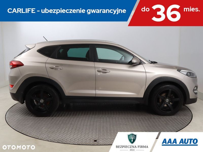 Hyundai Tucson - 8