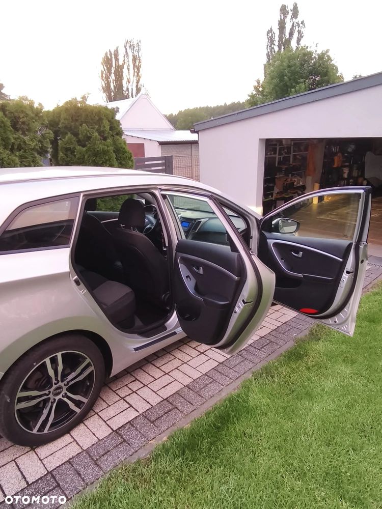 Hyundai i30 - 23
