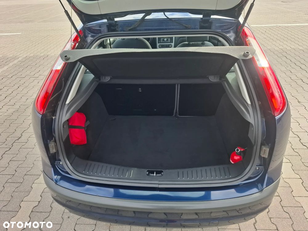 Ford Focus - 12