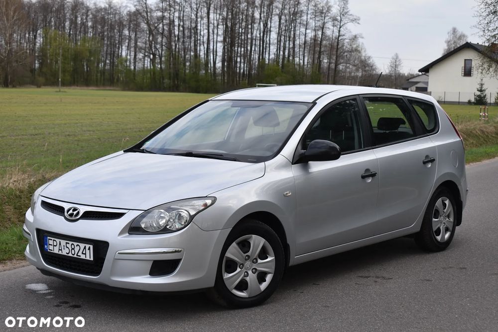 Hyundai i30 i30cw 1.4 FIFA WM Edition - 2