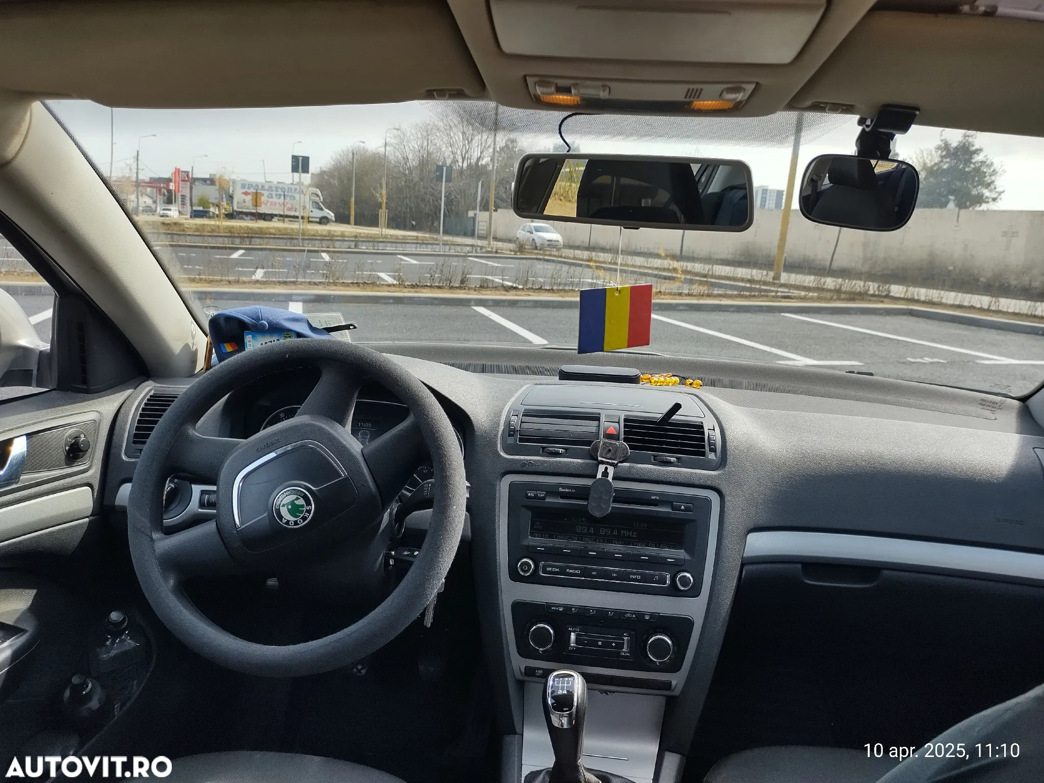 Skoda Octavia 1.6 MPI Ambiente - 19