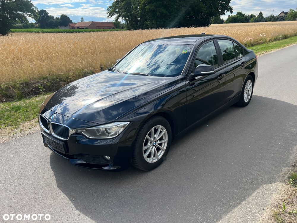 BMW Seria 3 318d - 3