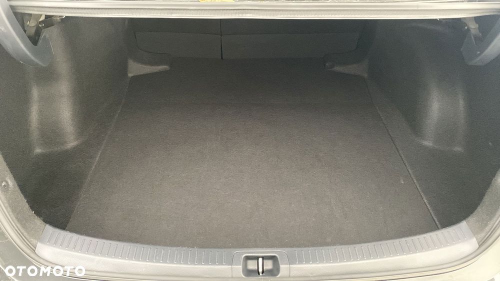 Toyota Corolla 1.6 Comfort - 13