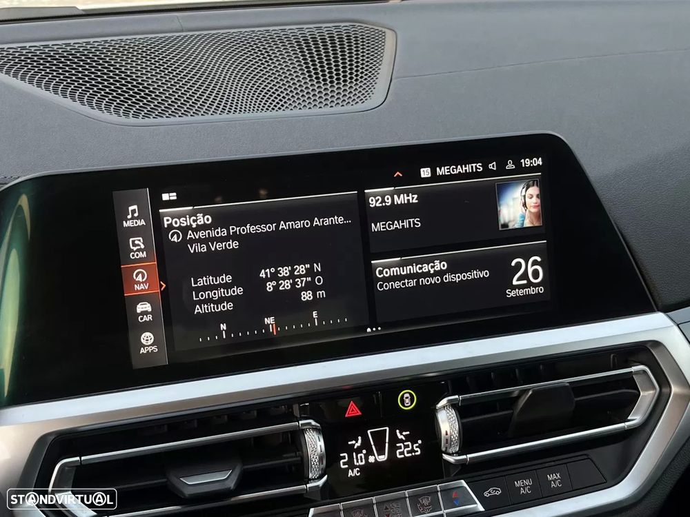 BMW 320 d Pack Desportivo M Auto - 24