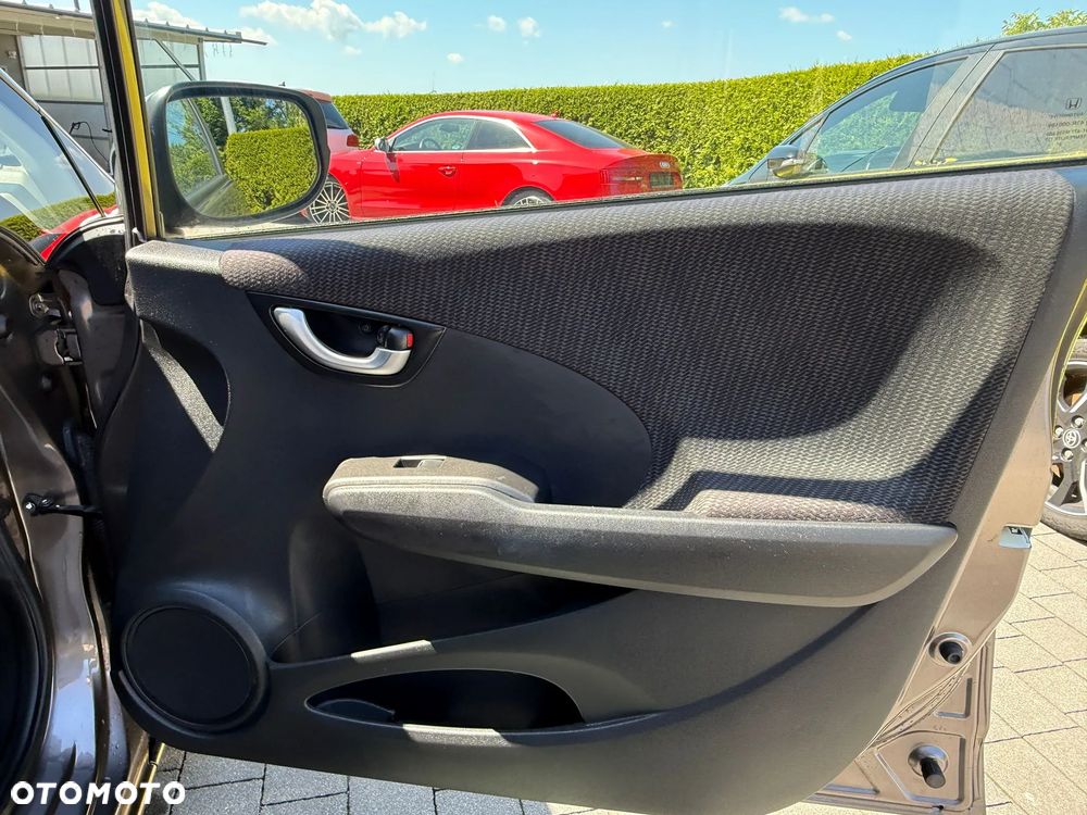 Honda Jazz 1.4 Executive - 9