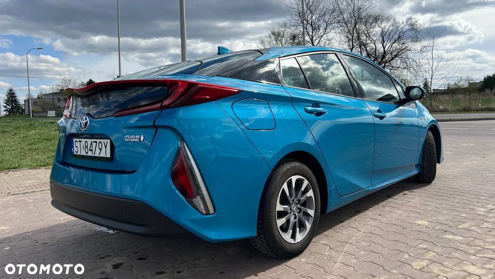 Toyota Prius Plug-in 1.8 Hybrid Prestige - 6