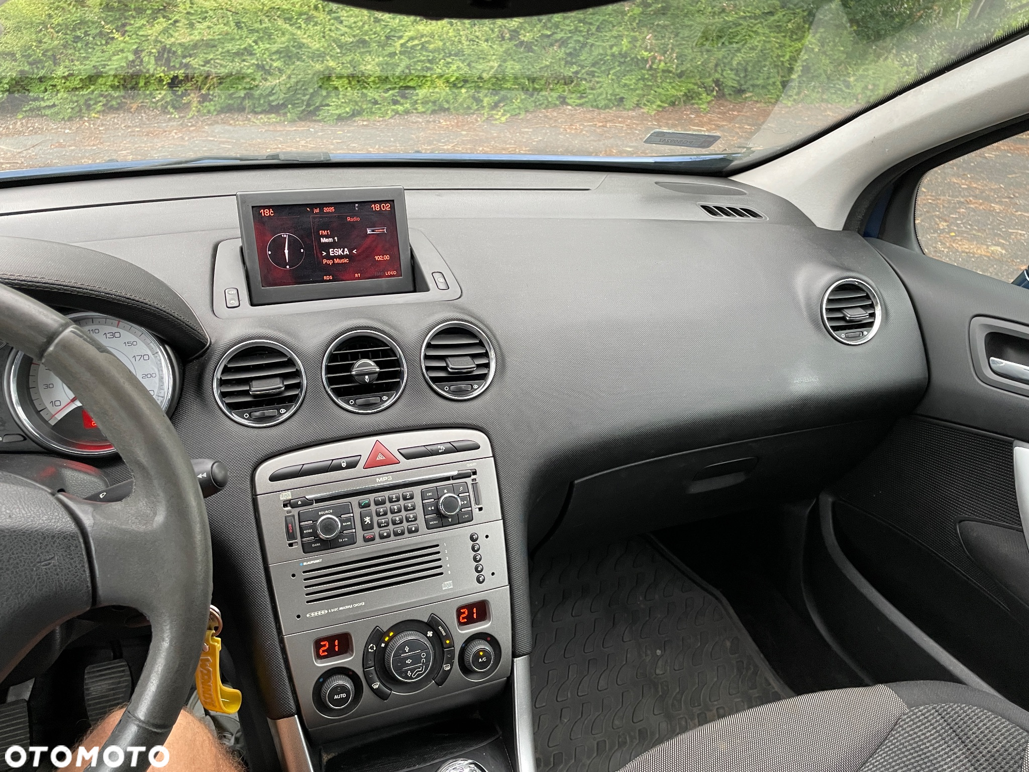 Peugeot 308 HDi FAP 110 Premium - 11