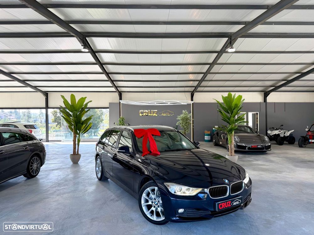BMW 320 d Line Luxury - 32