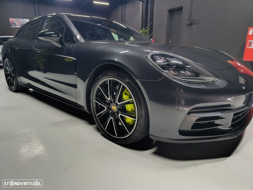 Porsche Panamera Sport Turismo - 2